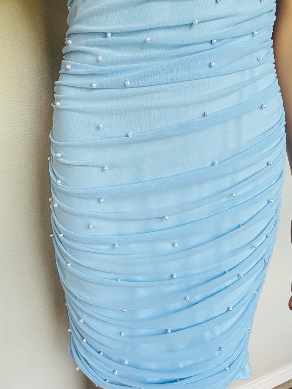 SHEIN Light Blue Pearl-Embellished Open Shoulder beaded Bodycon Dress - Picture 4 of 15